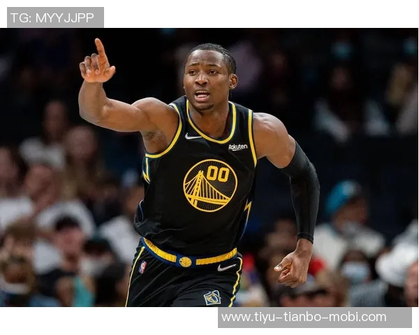 库明加强调失误影响球队节奏与能量提醒队友在疲惫时保持战术执行力