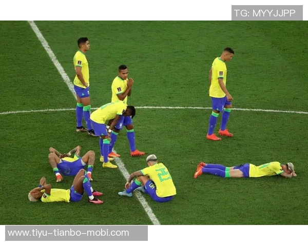 回顾20年前巴西队首发阵容卡卡小罗阿德助力4-1战胜阿根廷的辉煌时刻