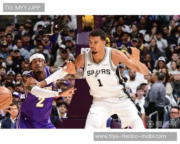 波蒂斯末节发力无奈难救主11投仅得13分5篮板3助攻1盖帽表现平平